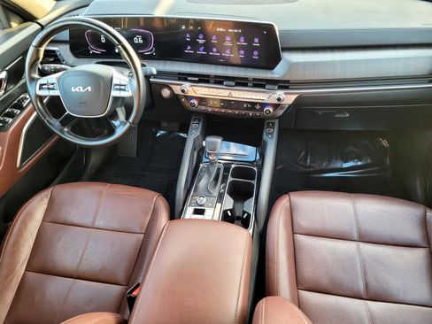 Used 2023 Kia Telluride EX image 32