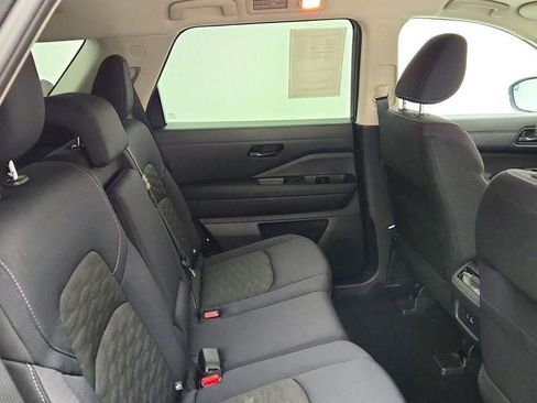 Used 2025 Nissan Pathfinder SV FWD image 20