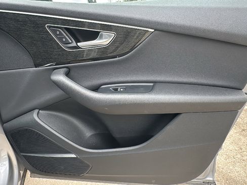 Used 2021 Audi Q7 3.0T Premium Plus image 30