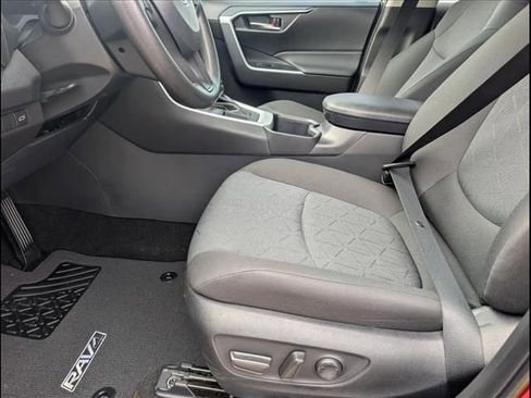 Used 2025 Toyota RAV4 XLE w/ Convenience Package FWD image 9