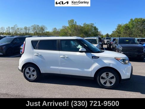 Used 2015 Kia Soul FWD image 4