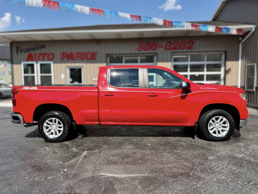 Used 2023 Chevrolet Silverado 1500 LT w/ Max Trailering Package AWD/4WD image 1
