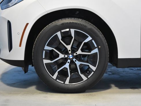 New 2026 BMW X3 xDrive30 w/ Premium Package image 21