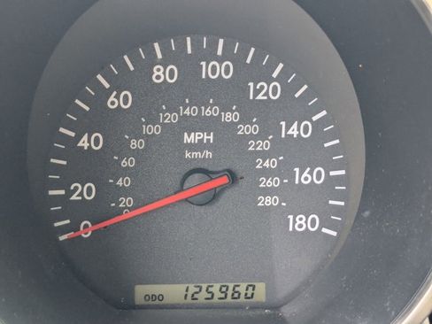Used 2005 Lexus SC 430 Convertible RWD image 11