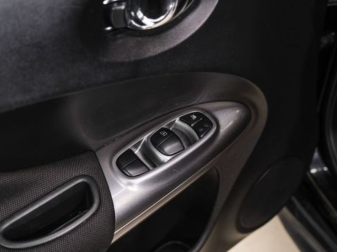 Used 2017 Nissan Juke SV FWD image 39