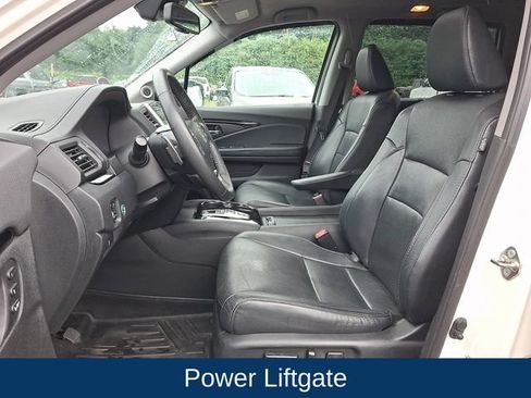 Used 2017 Honda Pilot Elite image 2