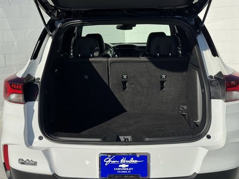 Used 2023 Chevrolet TrailBlazer RS image 16