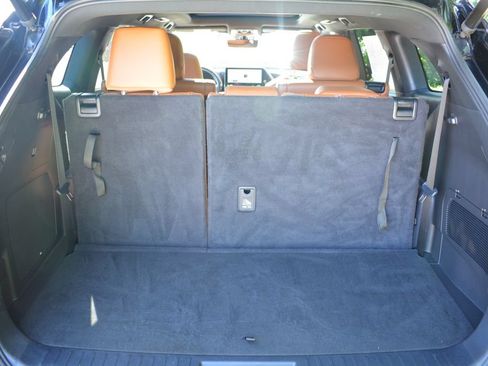 Used 2023 Toyota Highlander Platinum AWD/4WD image 30