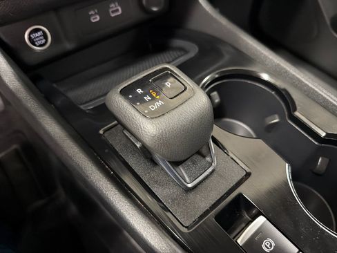 Used 2023 Nissan Rogue SV FWD image 27