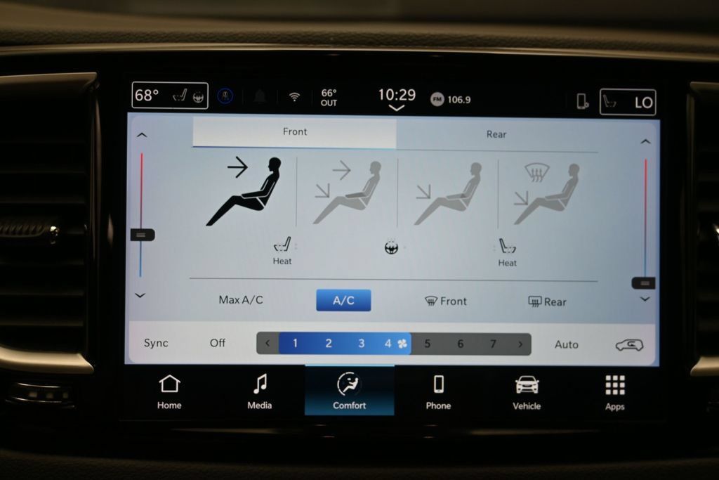 Used 2025 Chrysler Pacifica Select FWD image 17