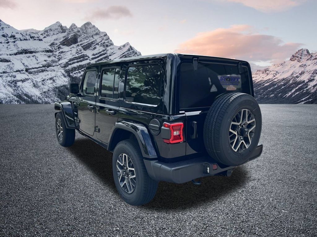 New 2024 Jeep Wrangler Unlimited Sahara w/ Technology Group AWD/4WD image 3