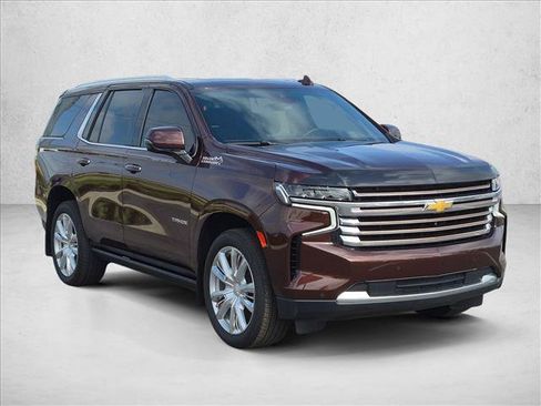 Used 2023 Chevrolet Tahoe High Country w/ Premium Package 2 RWD image 3