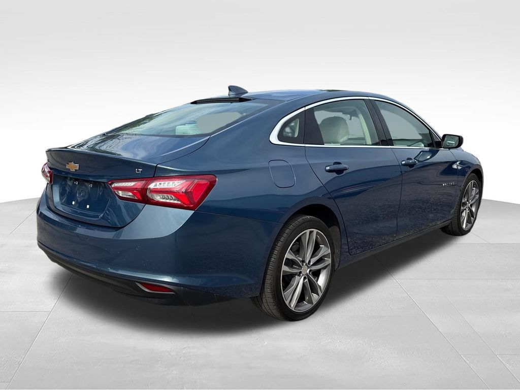 Used 2024 Chevrolet Malibu LT FWD image 2