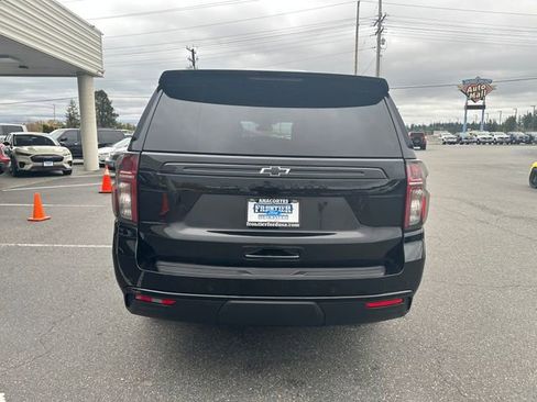 Used 2023 Chevrolet Suburban Z71 image 4