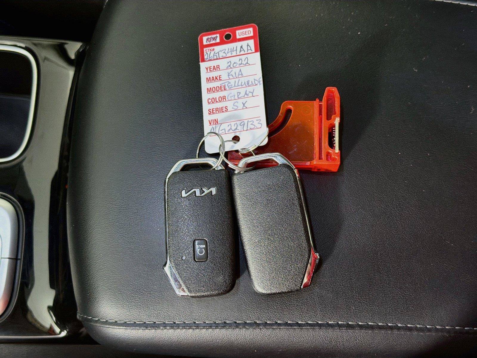 Used 2022 Kia Telluride SX w/ Nightfall Edition Package AWD/4WD image 4