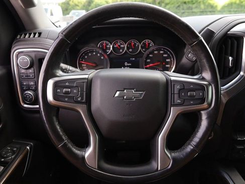 Used 2020 Chevrolet Silverado 1500 RST AWD/4WD image 10