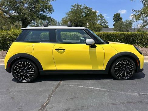 Used 2025 MINI Cooper S FWD image 7