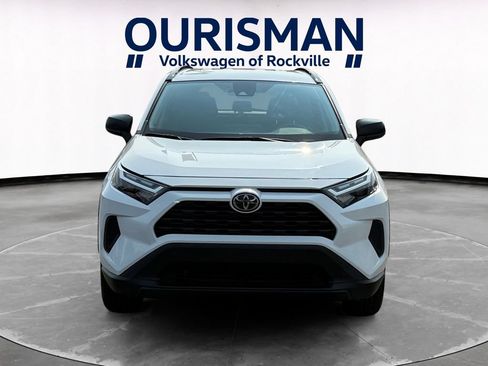 Used 2025 Toyota RAV4 LE AWD/4WD image 8