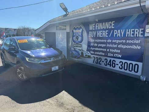 Used 2017 Honda CR-V LX image 1