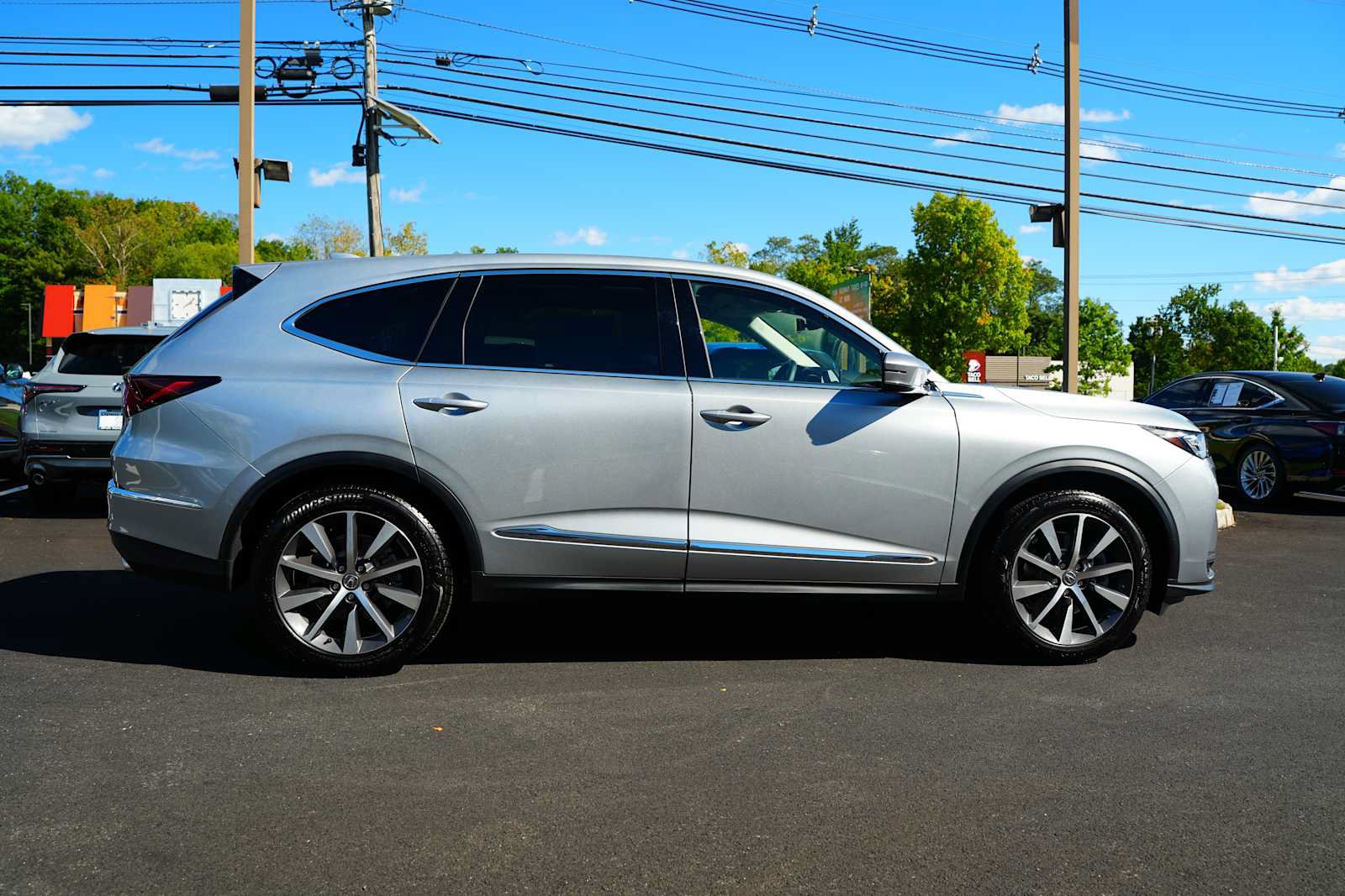 Certified 2026 Acura MDX w/ Technology Package AWD/4WD image 8