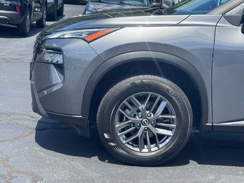 Used 2024 Nissan Rogue S AWD/4WD image 33