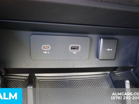 Used 2023 Land Rover Defender 110 V8 image 36