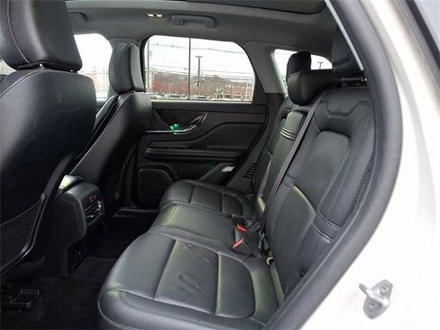 Used 2022 Lincoln Corsair AWD w/ Premium Package image 10