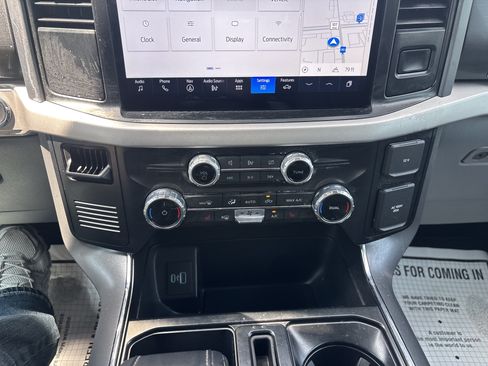 Certified 2023 Ford F150 Lightning XLT AWD/4WD image 34