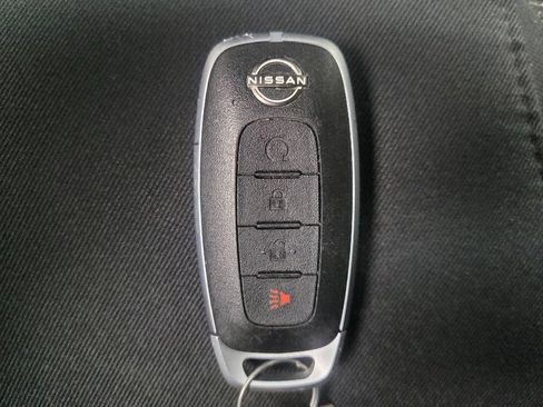 Used 2023 Nissan Pathfinder SV AWD/4WD image 32