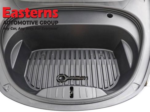 Used 2023 Tesla Model 3 Standard Range image 7