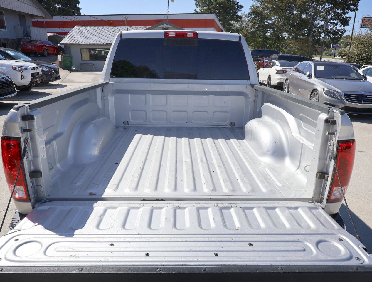 Used 2016 RAM 1500 Lone Star RWD image 6