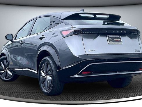 Used 2024 Nissan Ariya AWD image 5