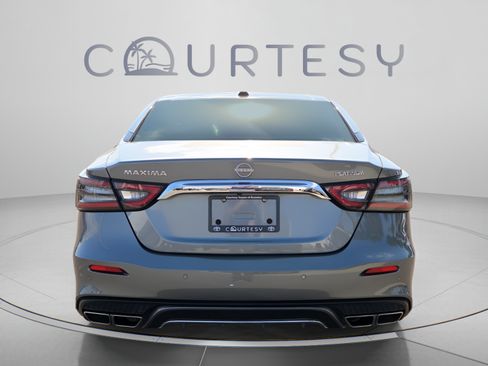 Used 2023 Nissan Maxima Platinum w/ Sport Mat Group FWD image 6