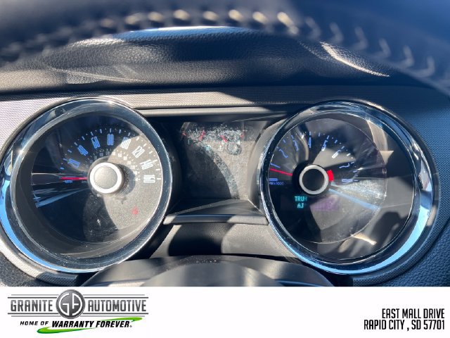 Used 2014 Ford Mustang Convertible RWD image 10