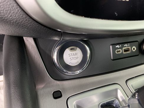 Used 2019 Nissan Murano S AWD/4WD image 17