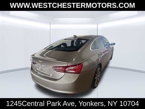 Used 2022 Chevrolet Malibu LT FWD image 4