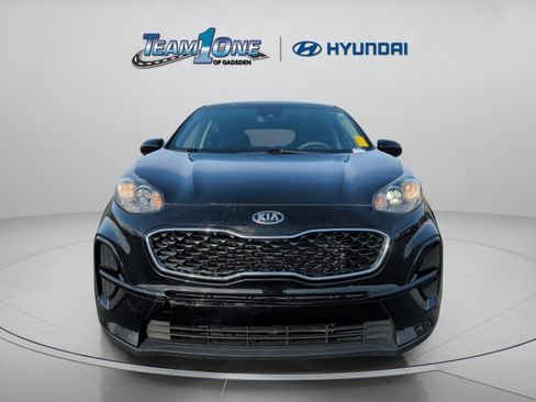 Used 2022 Kia Sportage LX image 2