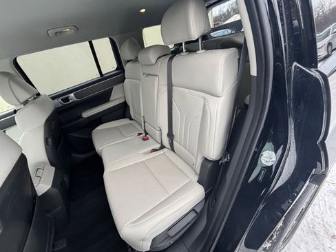 Used 2025 Hyundai Santa Fe SEL image 24