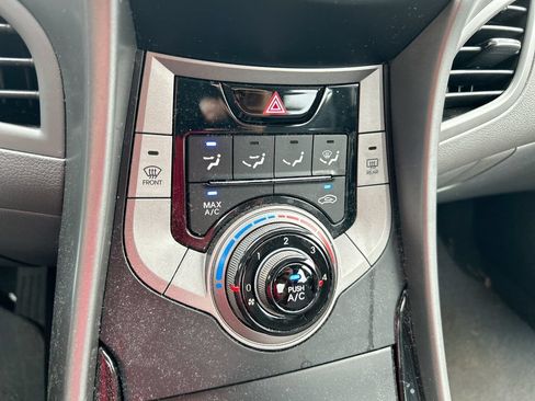 Used 2013 Hyundai Elantra GLS FWD image 21