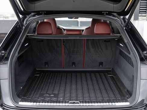 Used 2022 Audi SQ8 Prestige w/ Prestige Package image 30