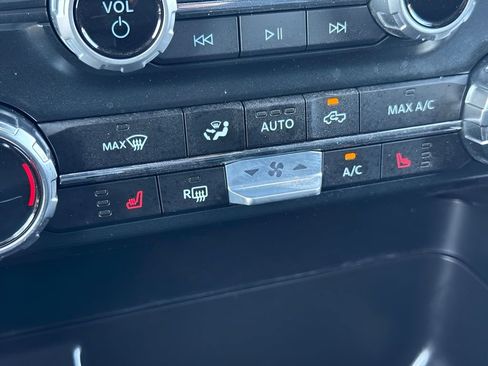 Used 2025 Ford F150 XLT w/ Equipment Group 302A MID AWD/4WD image 17