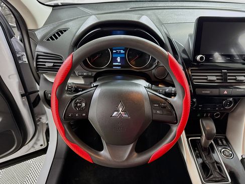 Used 2023 Mitsubishi Eclipse Cross LE image 13