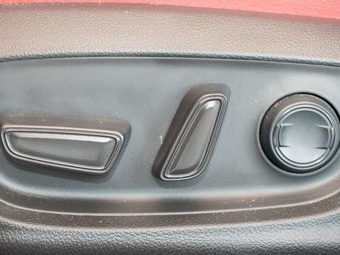 Used 2019 Toyota Camry XSE FWD image 19