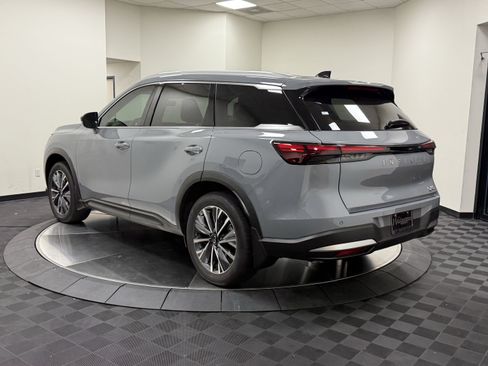 Certified 2027 INFINITI QX60 Luxe w/ Cargo Package FWD image 5
