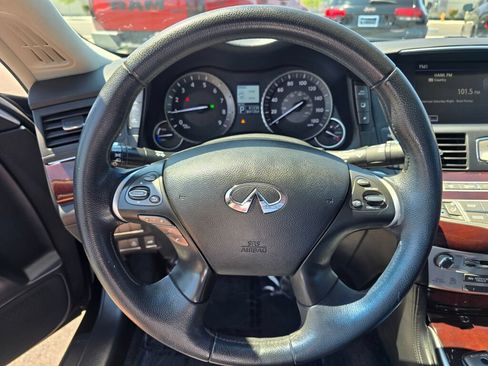 Used 2012 INFINITI M35 w/ Premium Pkg RWD image 25