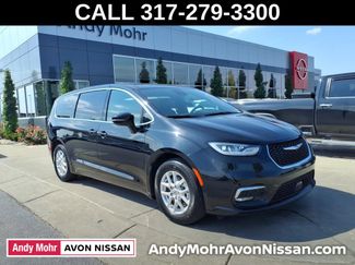 Used 2025 Chrysler Pacifica Select FWD 360° Tour