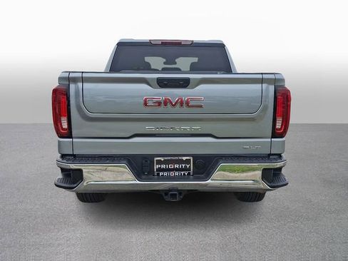 Used 2025 GMC Sierra 1500 SLT image 6