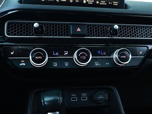 Used 2022 Honda Civic Touring image 18