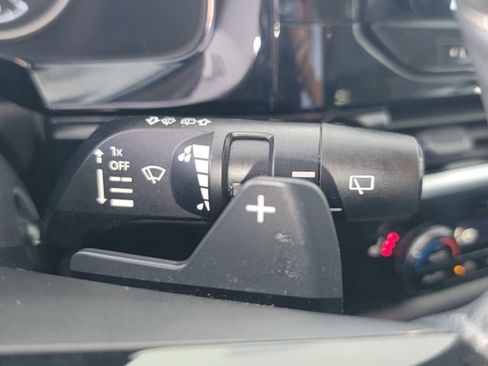 Used 2024 Nissan Pathfinder SL AWD/4WD image 15
