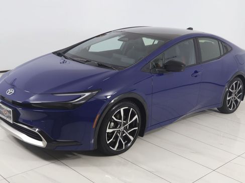Used 2024 Toyota Prius Prime Premium w/ Advanced Technology Package FWD image 24